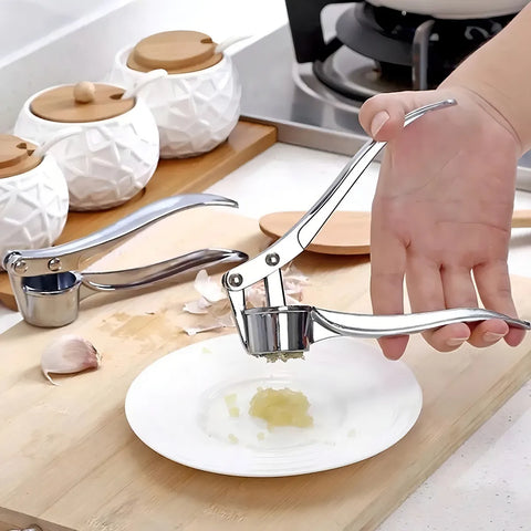 Yixoo Manual garlic press and crusher