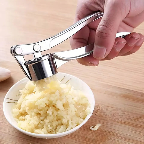 Yixoo Manual garlic press and crusher