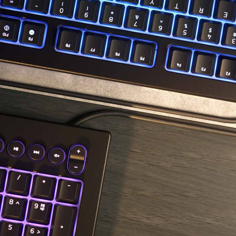 Razer Cynosa V2 Wired Keyboard Membrane Gaming Keyboard RGB Gaming Keyboard with Multimedia Keys Razer Chroma RGB